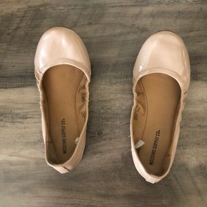 Cream flats